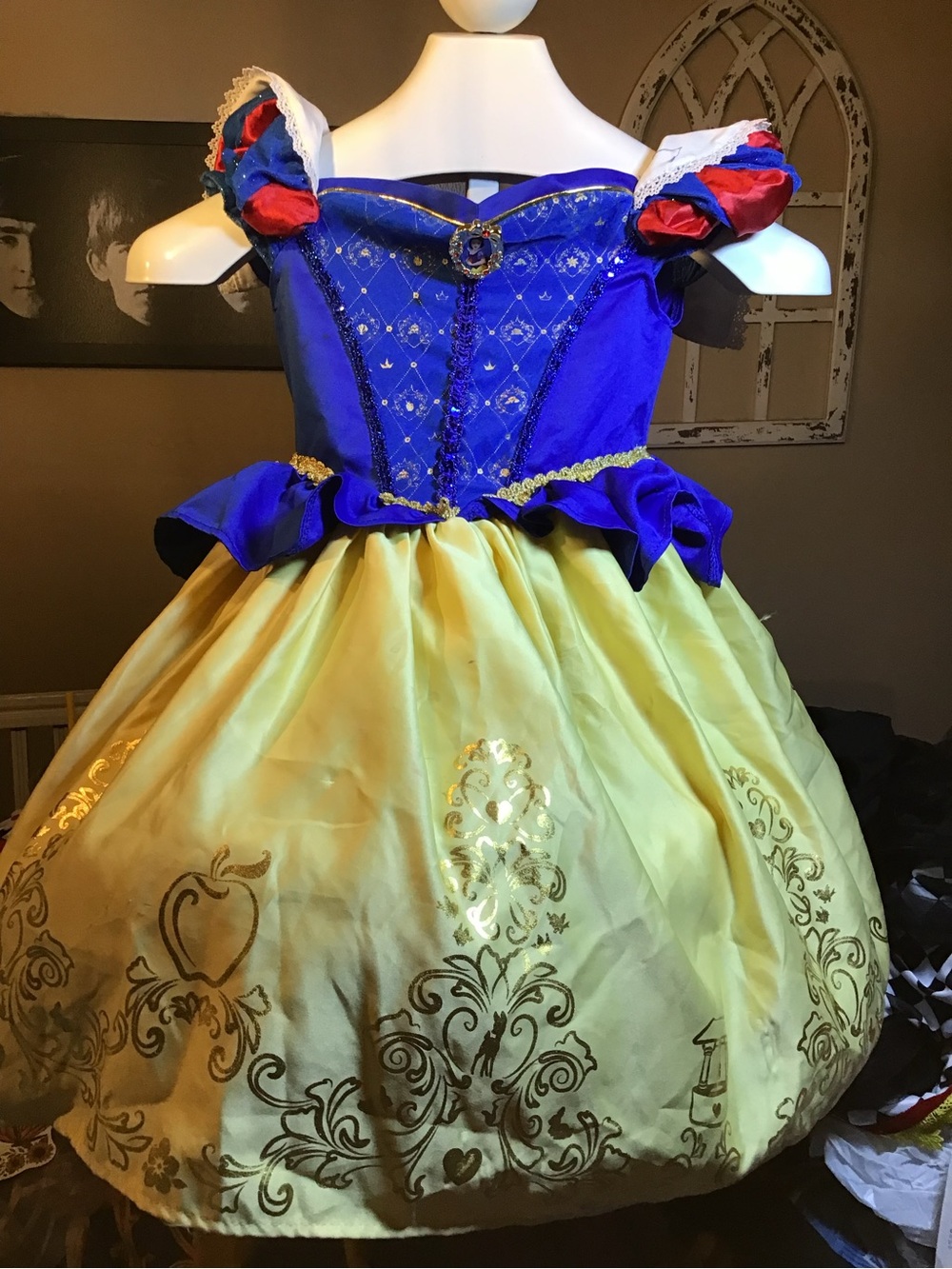 Disney Snow White princess dress girl costume size XS 3-4